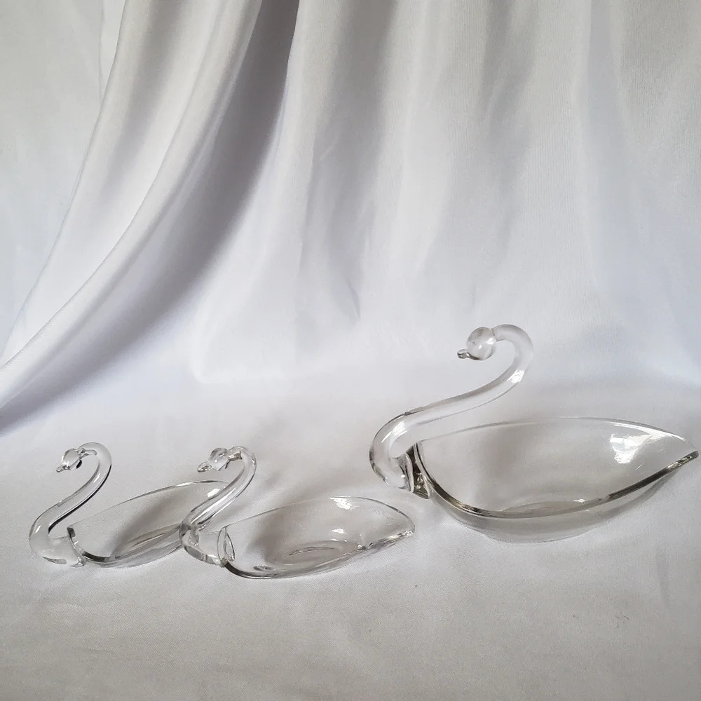 Duncan&miller glass swan candy/trinket dish set of 3